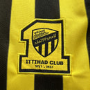 camisa-camiseta-al-ittihad-nike-versao-versao-torcedor-masculina-23-24-home-casa-i-principal-1-romarinho-benzema-amarela-preta-preto-amarelo_4