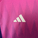 camisa-camiseta-alemanha-selecao-selecao-alema-alema-adidas-versao-versao-torcedor-feminina-24-25-away-fora-ii-secundaria-2-branca-branco-rosa-roxa-roxo_8