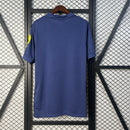 camisa-camiseta-atletico-de-madrid-nike-riyadh-air-versao-torcedor-masculina-25-26-away-fora-ii-secundaria-2-branca-branco-amarela-amarelo-azul-vermelha-vermel_7