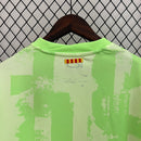 camisa-camiseta-barcelona-nike-spotify-versao-versao-torcedor-masculina-24-25-third-away-fora-iii-terceira-3-vermelha-vermelho-azul-verde-claro-clara_7