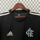 camisa-camiseta-flamengo-balmain-adidas-versao-versao-torcedor-masculina-24-25-edicao-edicao-especial-vermelho-vermelha-preto-preta-branca-branco-refletiva-detalhes-refletivos_4