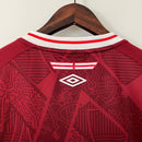 camisa-camiseta-fluminense-umbro-betano-versao-versao-torcedor-masculina-22-23-third-away-fora-terceira-iii-3-verde-vinho-branca-branco-german-cano_7