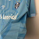 camisa-camiseta-gremio-gremio-banrisul-umbro-versao-versao-torcedor-masculina-22-23-third-away-fora-iii-terceira-3-azul-claro-clara-branca-branco_2