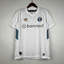 camisa-camiseta-gremio-gremio-banrisul-umbro-versao-versao-torcedor-masculina-23-24-away-fora-ii-secundaria-2-azul-preto-preta-branca-branco_1