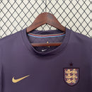 camisa-camiseta-inglaterra-nike-selecao-selecao-inglesa-versao-versao-torcedor-feminina-24-25-away-fora-ii-secundaria-2-bellingham-jude-harry-kane-branco-branca-azul-roxa-roxo_8