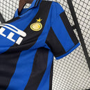 camisa-camiseta-inter-de-milao-milao-umbro-pirelli-versao-versao-torcedor-masculina-95-96-home-casa-i-principal-1-azul-preta-preto-retro-retro-amarelo-amarela_7
