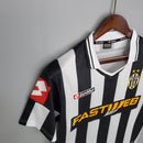 camisa-camiseta-juventus-lotto-fastweb-versao-torcedor-masculina-01-02-home-casa-i-principal-1-preta-preto-branca-branco-retro_3