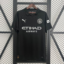camisa-camiseta-manchester-city-puma-etihad-airways-versao-torcedor-masculina-25-26-away-fora-ii-secundaria-2-azul-branca-branco-preta-preto_1