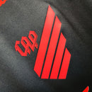 camisa-camiseta-manga-longa-cap-athletico-paranaense-umbro-esportes-da-sorte-versao-versao-torcedor-masculina-23-24-away-fora-ii-secundaria-2-vermelha-preta-vermelho-preto_3