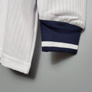 camisa-camiseta-manga-longa-inglaterra-umbro-selecao-selecao-inglesa-versao-versao-torcedor-masculina-1998-home-casa-i-principal-1-david-beckham-branco-branca-azul-vermelho-vermelha-r_81fcdcfd-701c-468c-b6cb-9c9f43c09ef8
