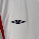 camisa-camiseta-manga-longa-inglaterra-umbro-selecao-selecao-inglesa-versao-versao-torcedor-masculina-2006-home-casa-i-principal-1-david-beckham-branco-branca-azul-vermelho-vermelha-r