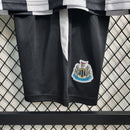 camisa-camiseta-newcastle-united-castore-sela-versao-versao-torcedor-conjunto-infantil-shorts-23-24-home-casa-i-principal-1-preta-branca-preto-branco_6