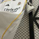 camisa-camiseta-real-madrid-adidas-emirates-fly-better-versao-torcedor-masculina-25-26-home-casa-i-principal-1-branca-branco-preta-preto-amarela-amarelo_6