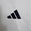 camisa-camiseta-real-madrid-adidas-emirates-fly-better-versao-versao-torcedor-masculina-23-24-home-casa-principal-i-branca-branco-amarela-amarelo_7