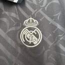 camisa-camiseta-real-madrid-adidas-emirates-fly-better-versao-versao-torcedor-masculina-24-25-terceira-iii-3-third-away-fora-preto-preta-branca-branco-cinza_2