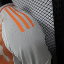 camisa-camiseta-roma-adidas-riyadh-season-versao-versao-jogador-masculina-24-25-away-fora-ii-secundaria-2-branca-branco-bege-laranja-vinho_9
