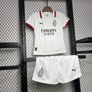 camisa-camiseta-shorts-milan-puma-fly-emirates-better-versao-versao-torcedor-conjunto-infantil-kids-24-25-away-fora-ii-secundaria-2-vermelha-preta-vermelho-preto-branca-bran