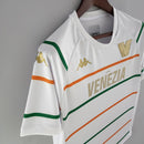 camisa-camiseta-venezia-kappa-versao-versao-torcedor-masculina-22-23-away-fora-ii-secundaria-2-branca-branco-dourada-dourado_9