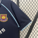 camisa-camiseta-west-ham-united-fila-dr-martens-versao-torcedor-masculina-99-01-third-away-fora-iii-terceira-3-vinho-azul-branca-branco-retro_4