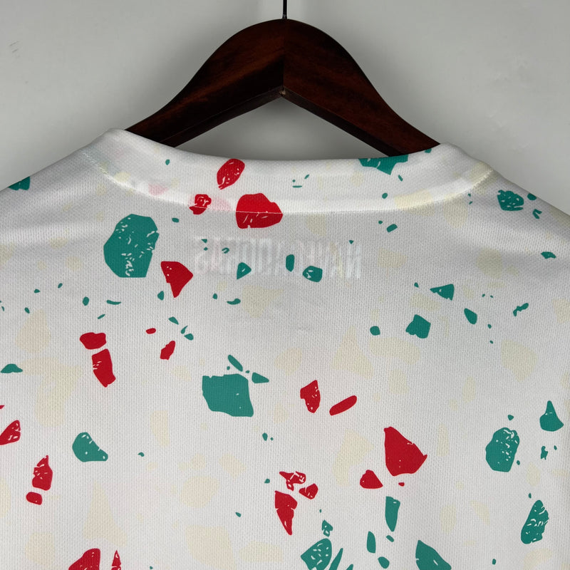 amisa-camiseta-portugal-selecao-selecao-nike-portuguesa-versao-versao-torcedor-masculina-23-24-away-fora-ii-secundaria-2-cr7-cristiano-ronaldo-branca-branco-verde-vermelho-vermelha_2