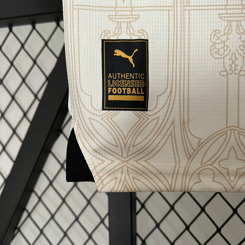 camisa-camiseta-ac-milan-puma-emirates-fly-better-versao-versao-torcedor-masculina-23-24-edicao-edicao-especial-bege-preta-preto_4