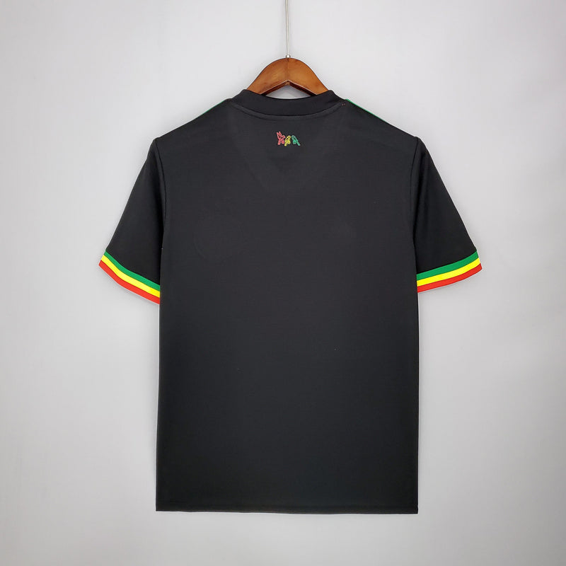camisa-camiseta-ajax-adidas-ziggo-versao-versao-torcedor-masculina-21-22-third-away-fora-iii-terceira-3-vermelha-vermelho-preta-preto-amarela-amarelo-verde_4