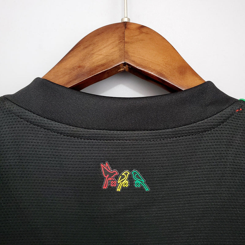 camisa-camiseta-ajax-adidas-ziggo-versao-versao-torcedor-masculina-21-22-third-away-fora-iii-terceira-3-vermelha-vermelho-preta-preto-amarela-amarelo-verde_5