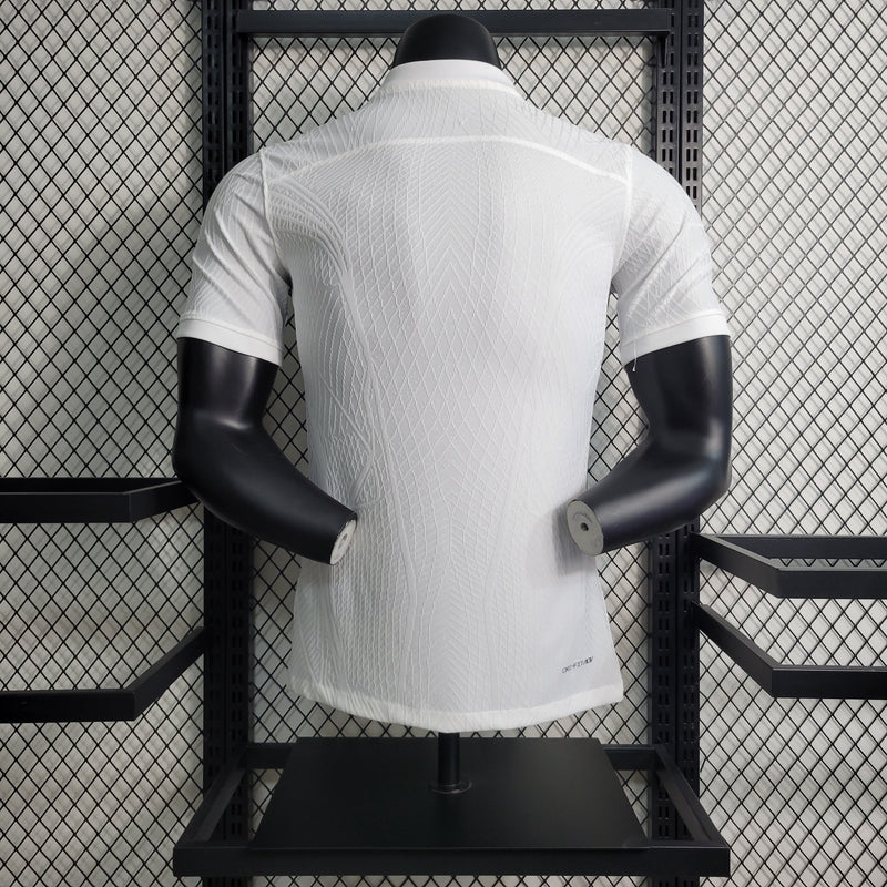 camisa-camiseta-al-ittihad-nike-versao-versao-jogador-masculina-23-24-away-fora-ii-secundaria-2-romarinho-benzema-amarela-preta-preto-amarelo-branco-branca_8