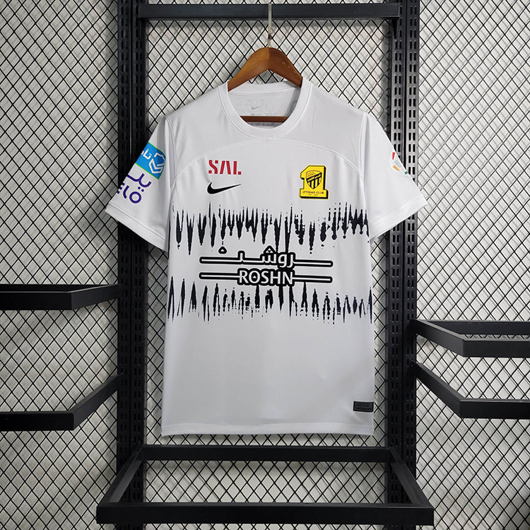 camisa-camiseta-al-ittihad-nike-versao-versao-torcedor-masculina-23-24-away-fora-ii-secundaria-2-romarinho-benzema-amarela-preta-preto-amarelo-branco-branca_1