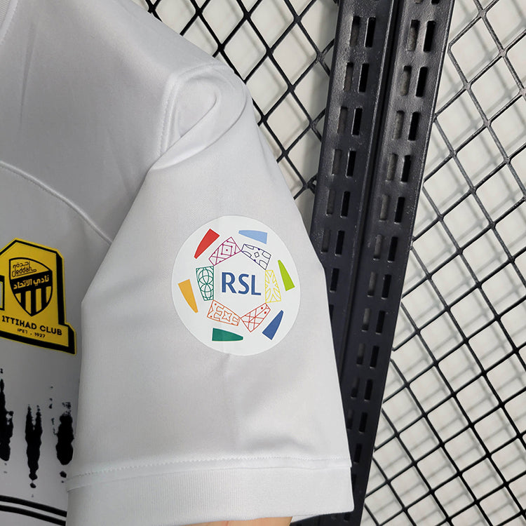 camisa-camiseta-al-ittihad-nike-versao-versao-torcedor-masculina-23-24-away-fora-ii-secundaria-2-romarinho-benzema-amarela-preta-preto-amarelo-branco-branca_9