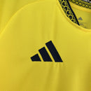 camisa-camiseta-al-nassr-adidas-versao-torcedor-masculina-26-27-home-casa-i-principal-1-amarela-amarelo-preta-preto-azul_5