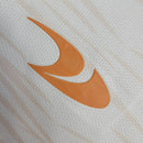 camisa-camiseta-al-nassr-duneus-shurfah-versao-versao-torcedor-masculina-22-23-third-away-fora-iii-terceira-3-cr7-cristiano-ronaldo-branco-branca-dourado-dourada_7