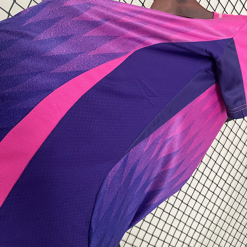 camisa-camiseta-alemanha-selecao-selecao-alema-alema-adidas-versao-versao-torcedor-feminina-24-25-away-fora-ii-secundaria-2-branca-branco-rosa-roxa-roxo_2