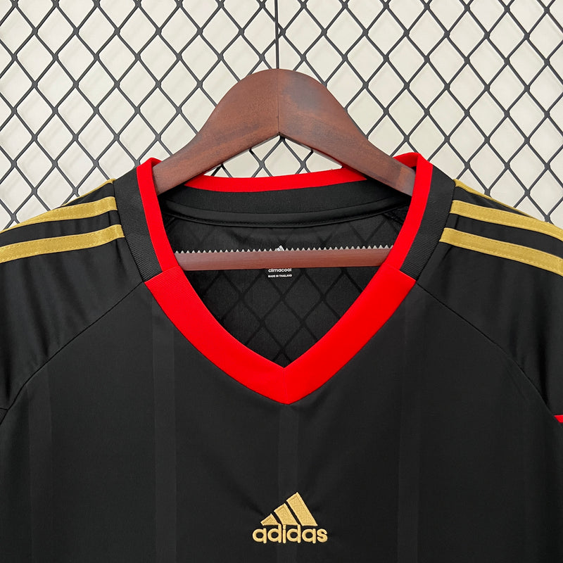 camisa-camiseta-alemanha-selecao-selecao-alema-alema-adidas-versao-versao-torcedor-masculina-2010-away-fora-ii-secundaria-2-branca-branco-amarela-amarelo-preta-preto-vermelha-vermelho_9be60d9e-fae7-4e03-8e33-1ef68daffc34