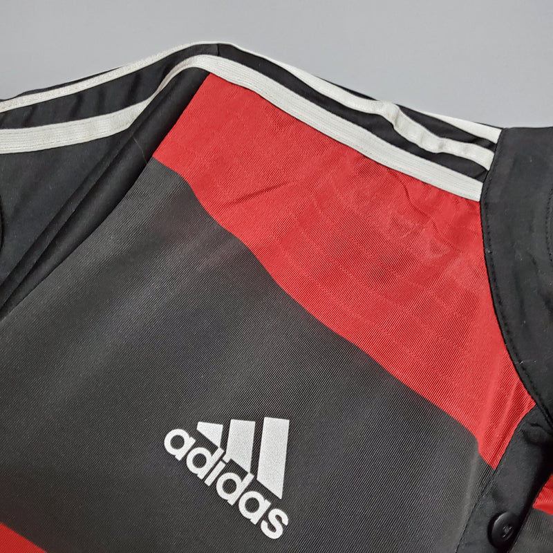 camisa-camiseta-alemanha-selecao-selecao-alema-alema-adidas-versao-versao-torcedor-masculina-2014-away-fora-ii-secundaria-2-branca-branco-amarela-amarelo-preta-preto-vermelha-vermelho
