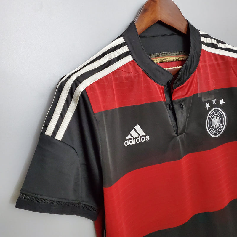camisa-camiseta-alemanha-selecao-selecao-alema-alema-adidas-versao-versao-torcedor-masculina-2014-away-fora-ii-secundaria-2-branca-branco-amarela-amarelo-preta-preto-vermelha-vermelho_c9b70fdd-a278-470d-aa51-e888ab0b702c
