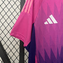 camisa-camiseta-alemanha-selecao-selecao-alema-alema-adidas-versao-versao-torcedor-masculina-24-25-away-fora-ii-secundaria-2-branca-branco-rosa-roxa-roxo_6