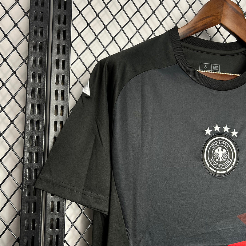 camisa-camiseta-alemanha-selecao-selecao-alema-alema-adidas-versao-versao-torcedor-masculina-24-25-treino-pre-pre-jogo-branca-branco-preta-preto-amarela-amarelo-laranja_1_7aa89107-ca58-4225-b418-5ae762cbe2b5