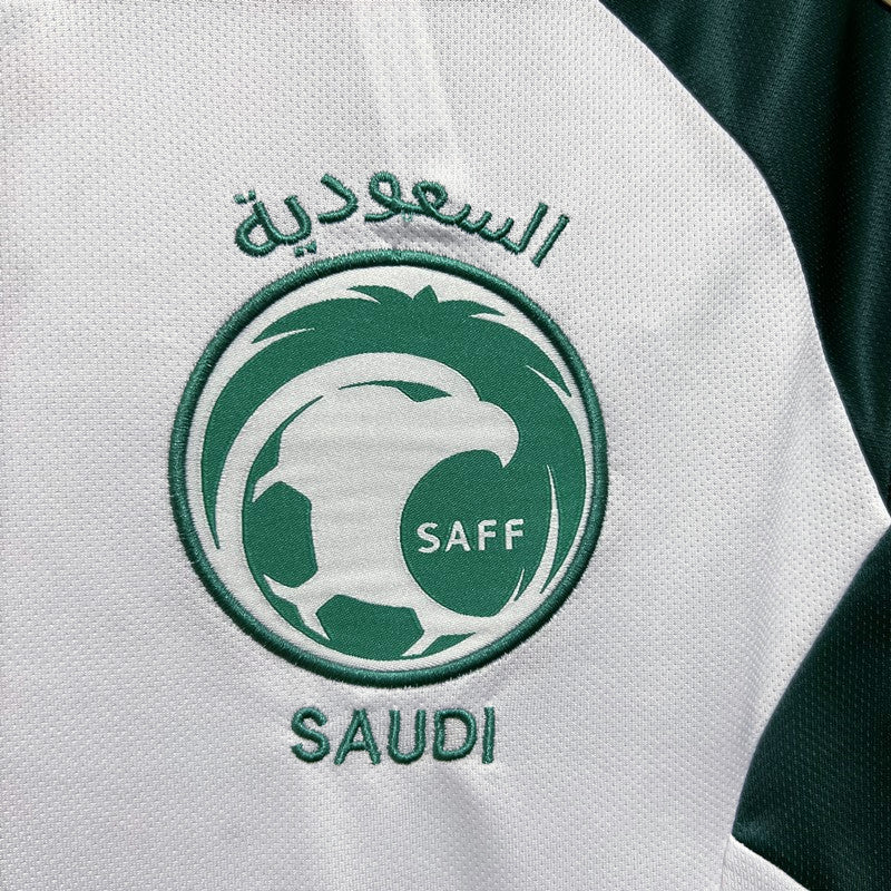 camisa-camiseta-arabia-saudita-saudi-arabe-selecao-selecao-adidas-versao-versao-torcedor-masculina-23-24-away-fora-ii-secundaria-2-verde-branca-branco_5