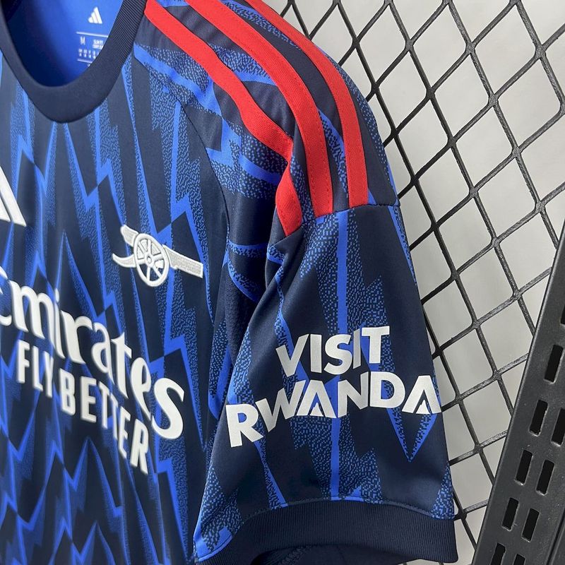 camisa-camiseta-arsenal-adidas-emirates-fly-better-versao-torcedor-masculina-25-26-away-fora-ii-secundaria-2-branca-branco-vermelha-vermelho-azul_5