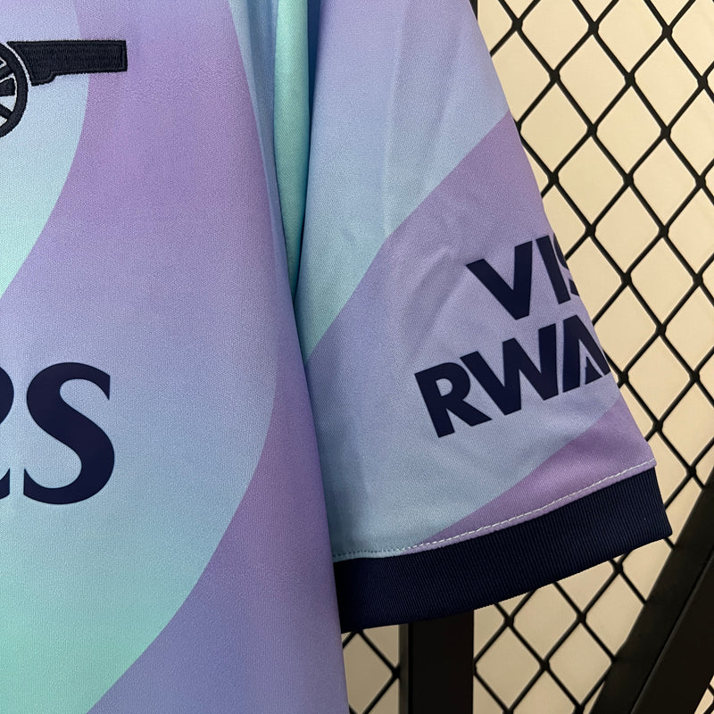 camisa-camiseta-arsenal-adidas-emirates-fly-better-versao-versao-torcedor-masculina-24-25-third-away-fora-iii-terceira-3-roxo-roxa-azul-claro-clara-lilas-lilas_5