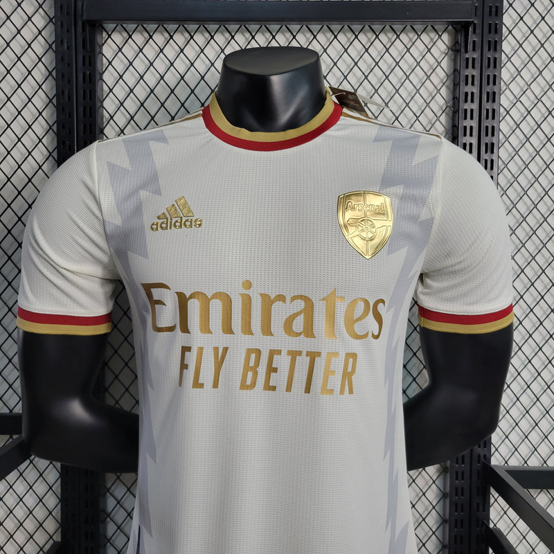 camisa-camiseta-arsenal-adidas-fly-better-emirates-versao-versao-jogador-masculina-23-24-edicao-edicao-especial-branca-branco-vermelho-vermelha-dourada-dourado-ouro_3