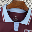camisa-camiseta-aston-villa-adidas-versao-torcedor-masculina-26-27-home-casa-i-principal-1-azul-vinho-branca-branco_2