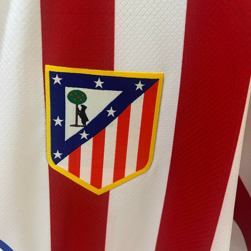 camisa-camiseta-atletico-de-madrid-nike-riyadh-air-versao-torcedor-masculina-25-26-home-casa-i-principal-1-branca-branco-preta-preto-azul-vermelha-vermelho_3