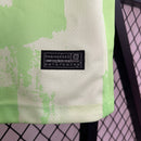 camisa-camiseta-barcelona-nike-spotify-versao-versao-torcedor-masculina-24-25-third-away-fora-iii-terceira-3-vermelha-vermelho-azul-verde-claro-clara_4