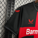 camisa-camiseta-bayer-leverkusen-castore-barmenia-versao-versao-torcedor-masculina-23-24-home-casa-i-principal-1-florian-wirtz-vermelha-preta-vermelho-preto_1_328b0ee0-de24-49ea-a4d0-e29a6bfea26f