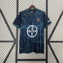 camisa-camiseta-bayer-leverkusen-castore-barmenia-versao-versao-torcedor-masculina-24-25-edicao-edicao-especial-azul-branca-branco_1