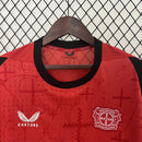 camisa-camiseta-bayer-leverkusen-castore-barmenia-versao-versao-torcedor-masculina-24-25-home-casa-i-principal-1-vermelha-preta-branca-vermelho-preto-branco_3