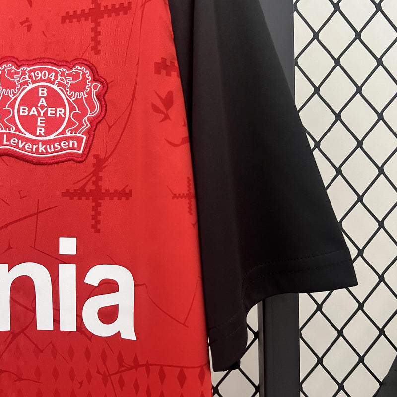 camisa-camiseta-bayer-leverkusen-castore-barmenia-versao-versao-torcedor-masculina-24-25-home-casa-i-principal-1-vermelha-preta-branca-vermelho-preto-branco_9