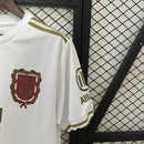 camisa-camiseta-bayern-munchen-adidas-T-versao-torcedor-masculina-25-26-edicao-especial-125-anos-vermelha-vermelho-dourada-dourado-branco-branca